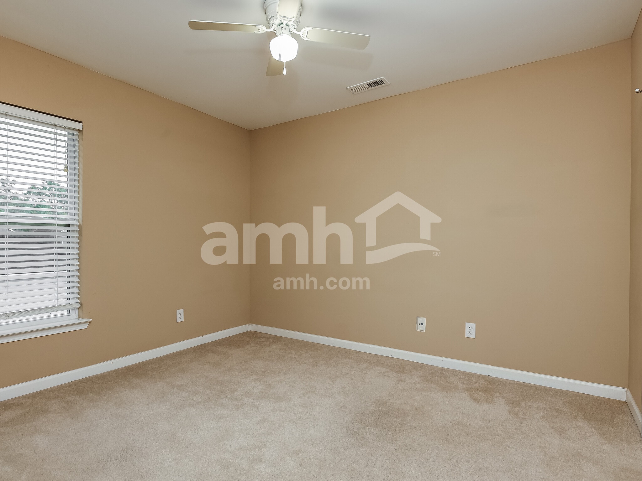 Building Photo - 65 Heritage Pky