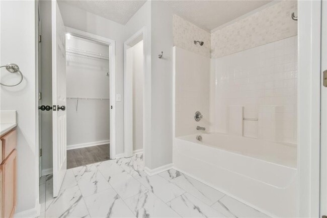 Building Photo - 6138 Brookechase Ln