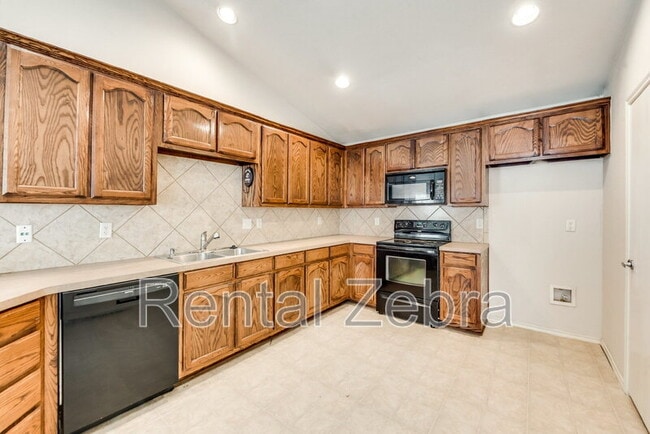Building Photo - 1256 Kielder Cir