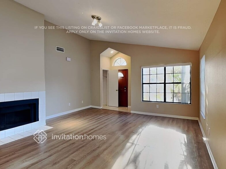 Building Photo - 1453 Hyde Park Dr