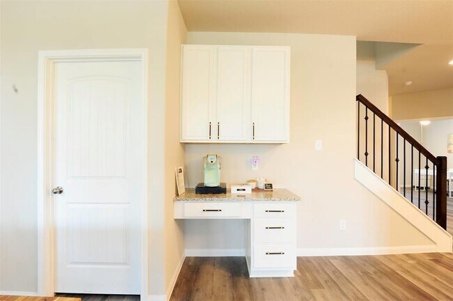 Building Photo - 24930 Adami Veduta Ct