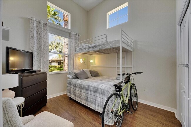 Building Photo - 2068 Sifield Greens Way