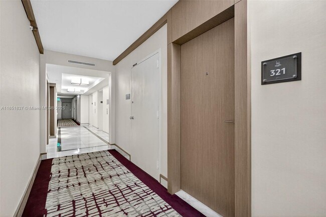 Building Photo - 20355 NE 34th Ct