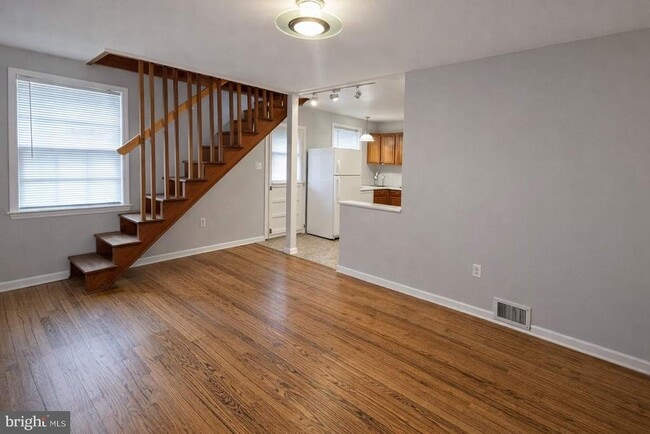 Building Photo - 9204 51st Ave