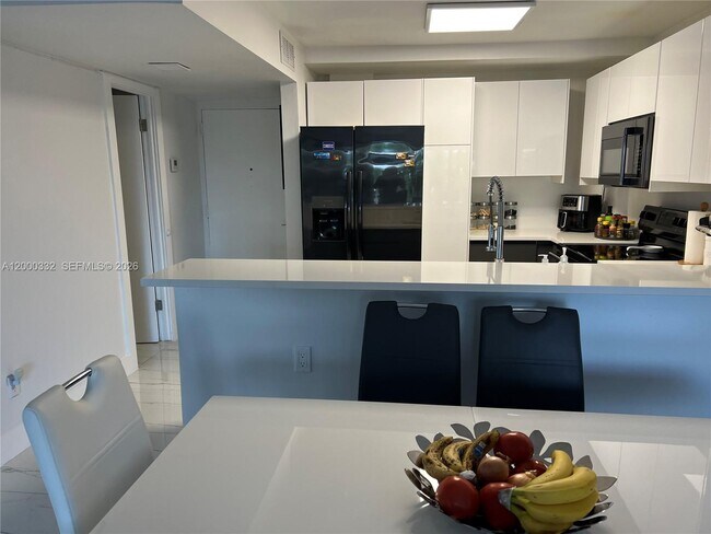 Building Photo - 6545 Indian Creek Dr