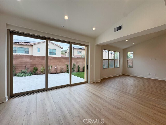 Building Photo - 173 Somera