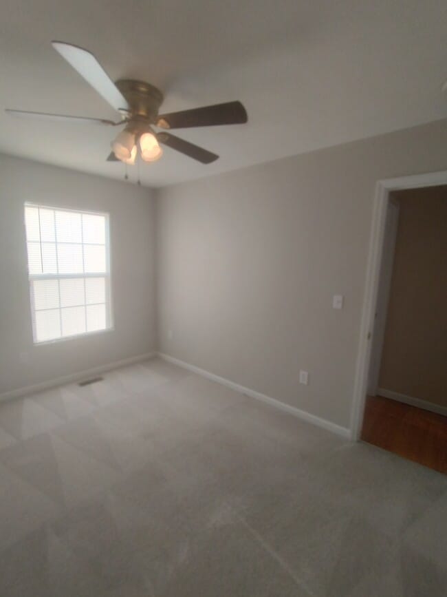 Building Photo - 4724 Land Rush Dr