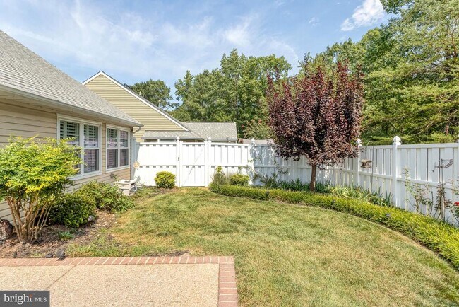 Building Photo - 11333 Savannah Dr