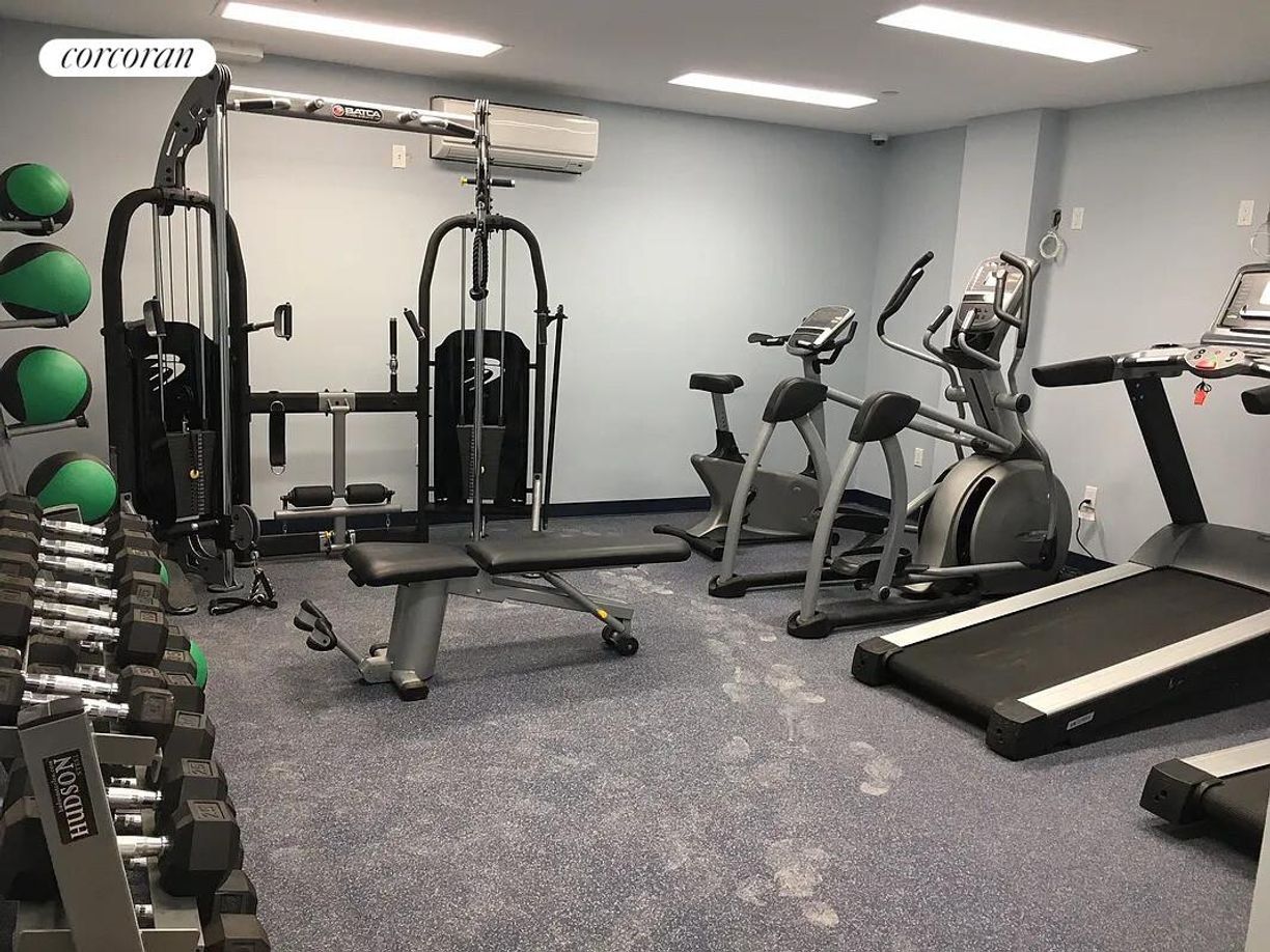 Building Photo - 1256 Ocean Ave