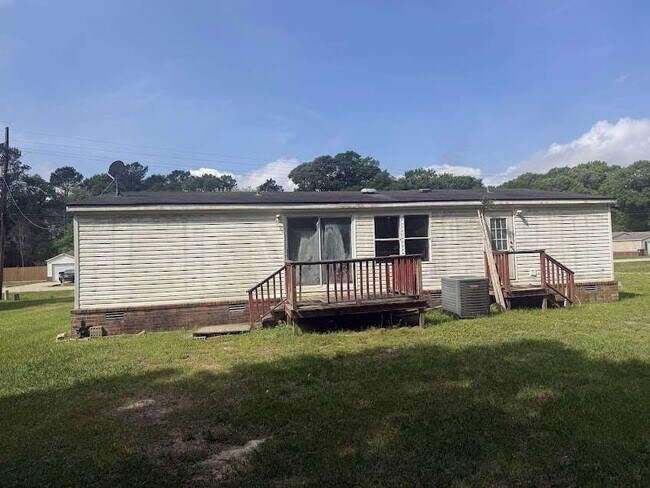 Building Photo - 16321 Lone Star Ranch Dr