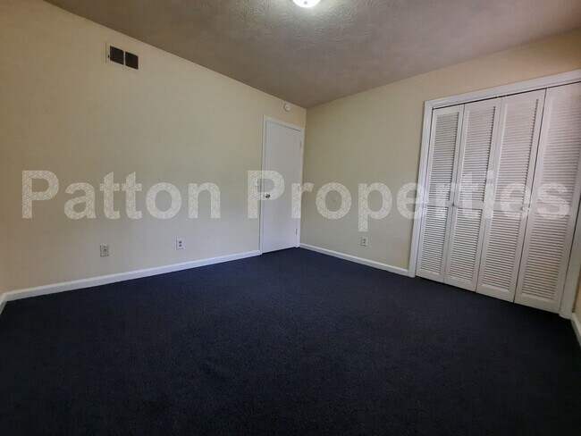 Building Photo - 1655 S Beltline Blvd