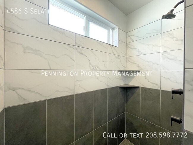 Building Photo - 4586 S Selatir Way