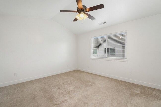 Building Photo - Now Leasing: 4-Bed, 2.5-Bath Home in Viney...