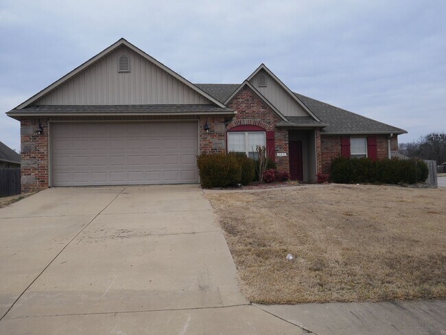 Building Photo - 1216 Bur Pl