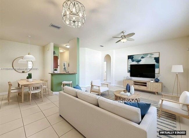 Building Photo - 2935 SE 1st Dr