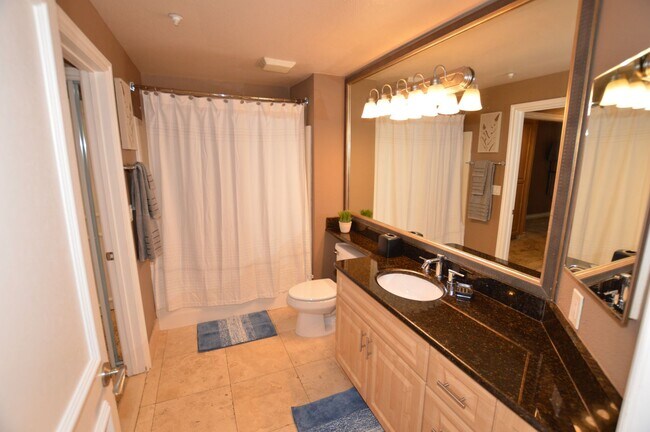 Building Photo - Meridian Fully Furnished Condo with Pool view.