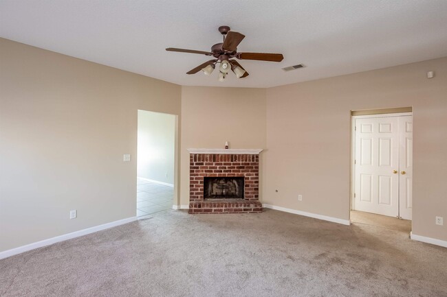 Building Photo - 7077 Millers Glen Way