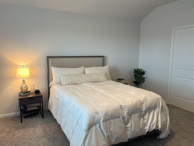 Building Photo - 248 Lone Cedar Rd