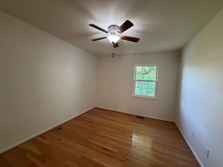Building Photo - 10404 Parthenon Ct