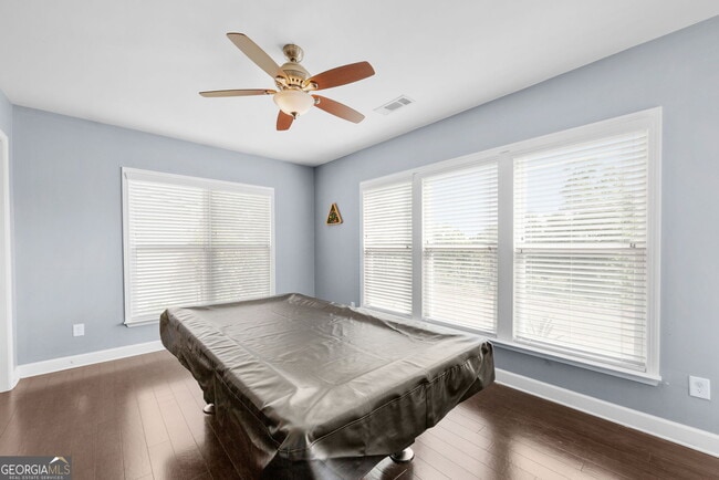 Building Photo - 736 Firefly Ct