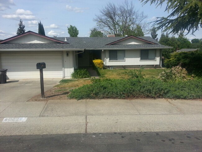 Building Photo - 6965 Amberwick Way