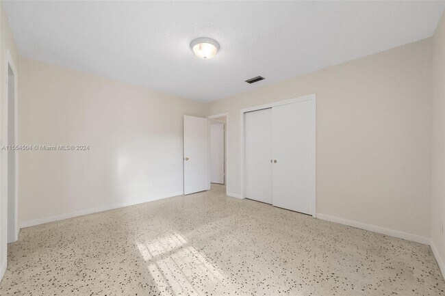 Building Photo - 8873 SW 25th St