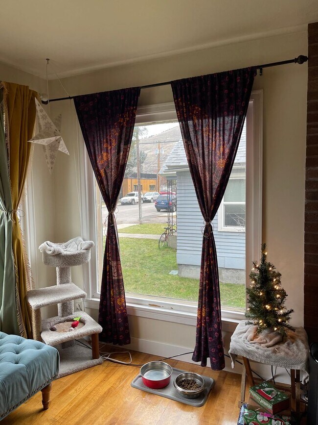 Building Photo - 123 Livingston St