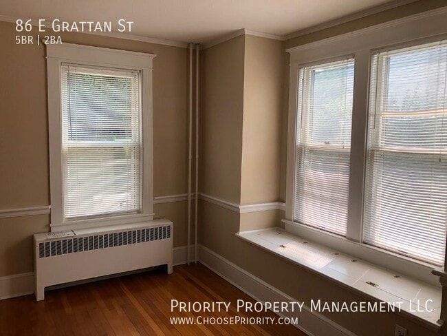 Building Photo - 86 E Grattan St