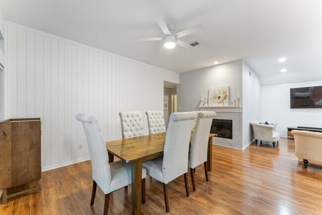 Building Photo - 7764 Park Falls Dr