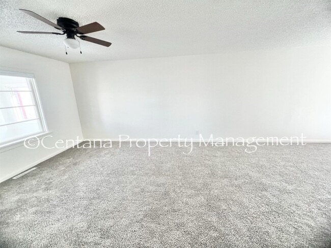 Building Photo - Nice and cozy bungalow in the sweet town of Anaconda!