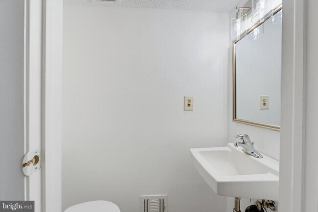 Building Photo - 8467 Magic Tree Ct