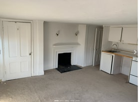 Building Photo - 58 Anderson St