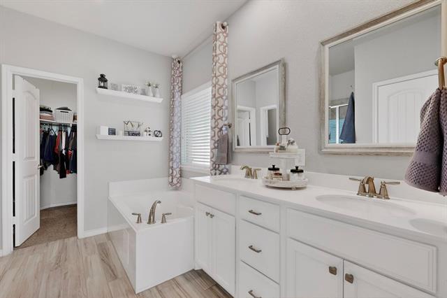 Building Photo - 9801 Diamondback Ln