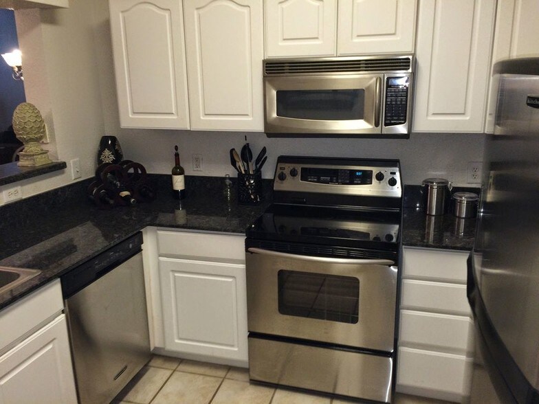 Stainless Steel Appliances - 1330 Old Spanish Trail