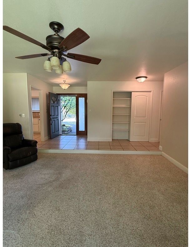 Building Photo - 5753 Reynaud Ct