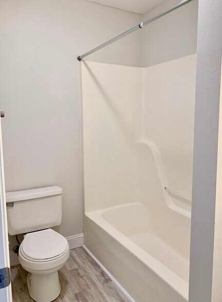 Building Photo - 4553 Barrington Ln