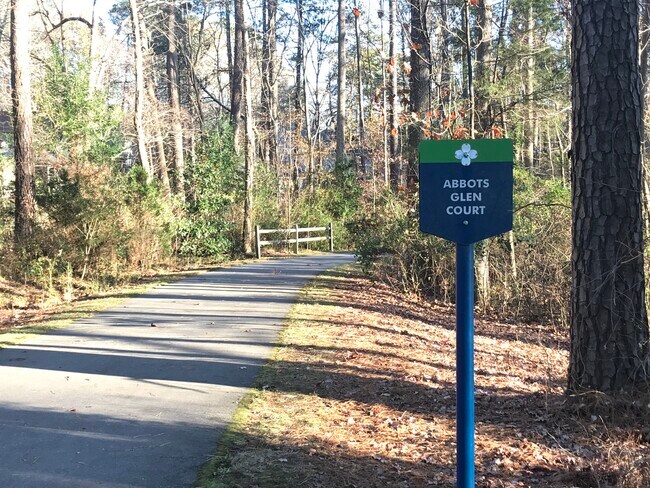 Direct access to greenway trail - 107 Abbots Glen Ct