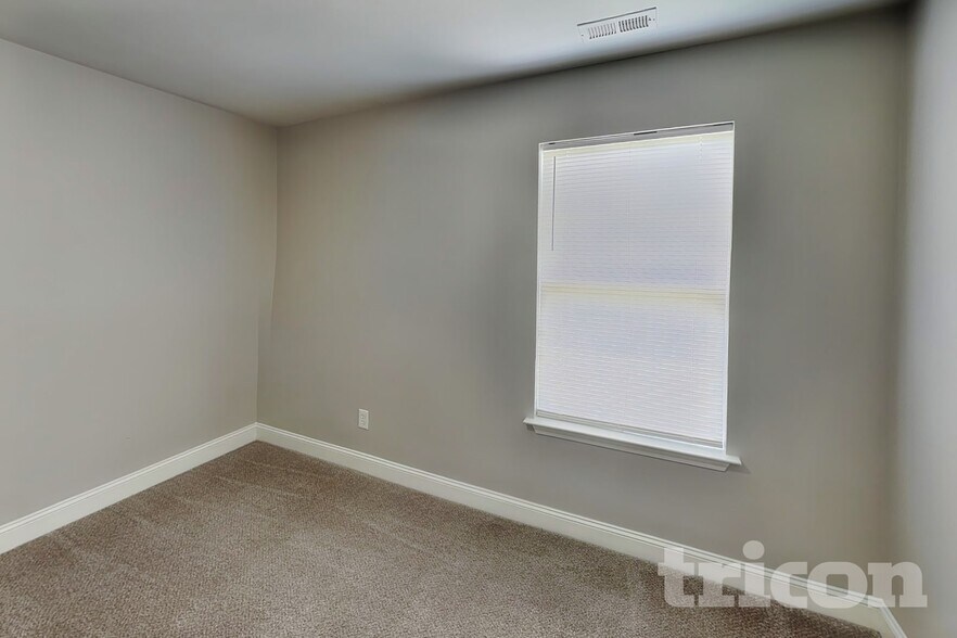 Building Photo - 3022 Proverbs Ct