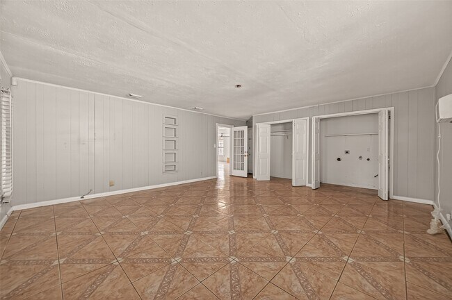 Building Photo - 10607 Bainbridge St