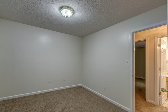 Building Photo - 632 Vonbryan Trace