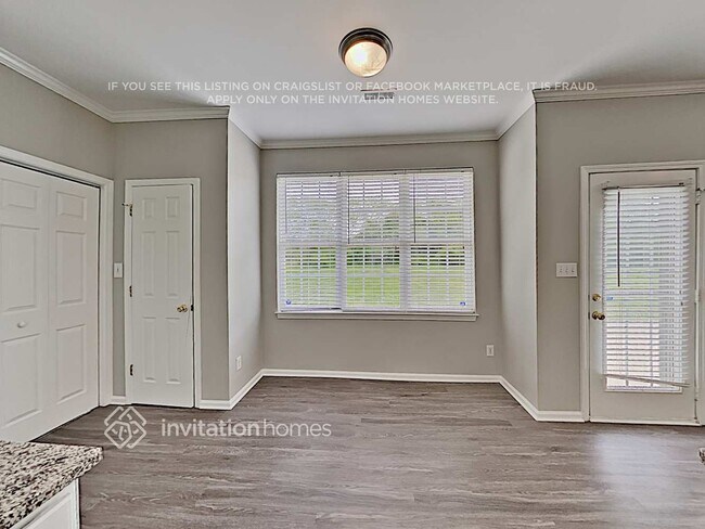 Building Photo - 8006 Glamorgan Ln