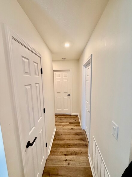 Building Photo - 3230 Monterey Dr