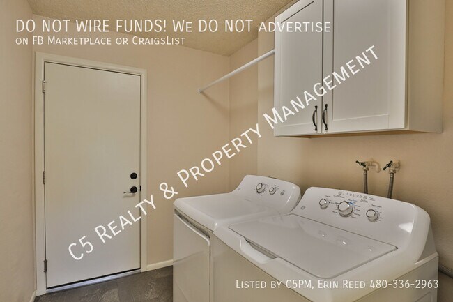 Building Photo - 13652 N 108th Dr