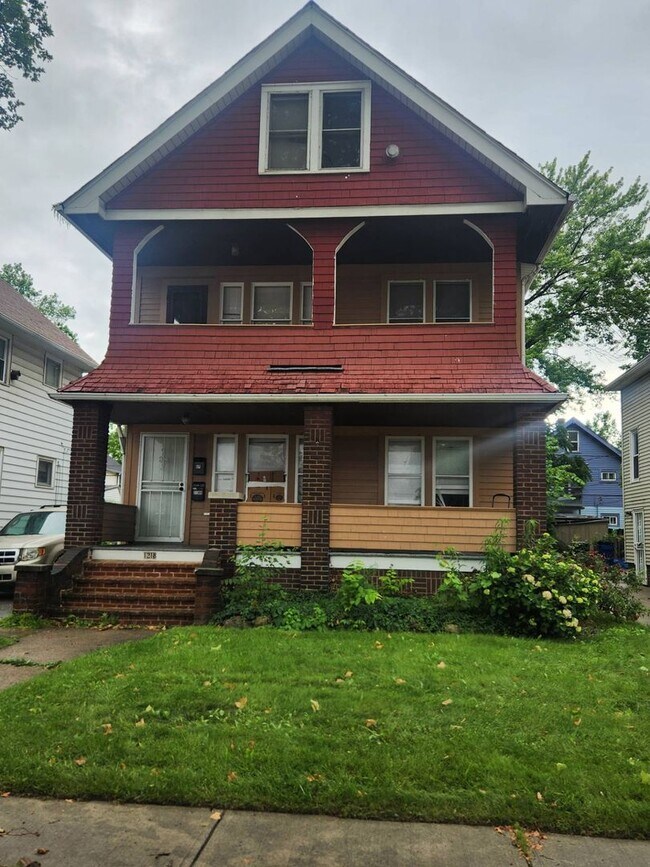 Primary Photo - 1220-1220 E 176th St