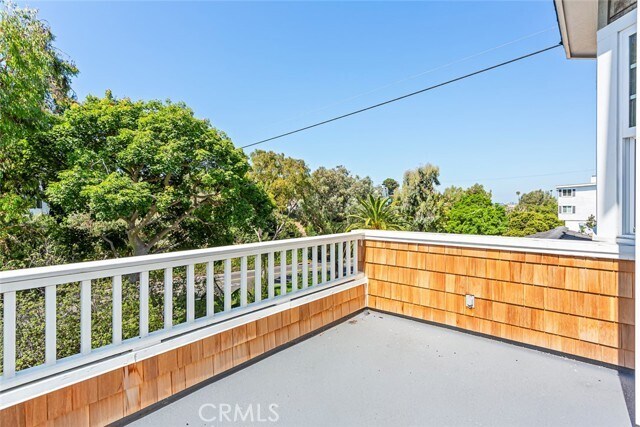 Building Photo - 2720 Bayside Dr