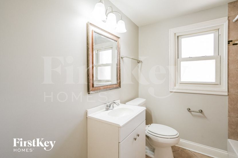 Building Photo - 6627 S Keating Ave