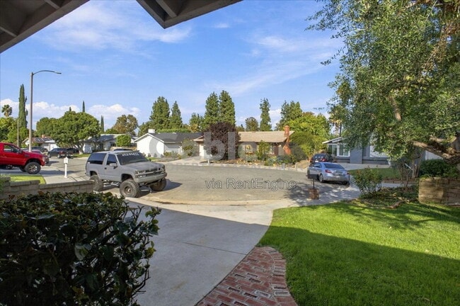 Building Photo - 25753 Rana Dr
