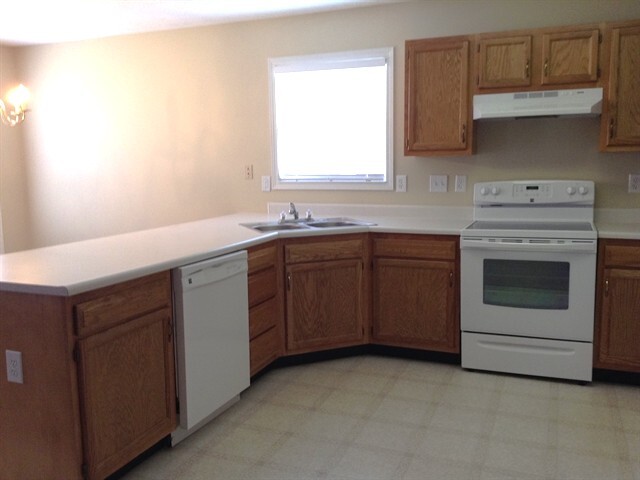 Building Photo - 2043 River Birch Dr