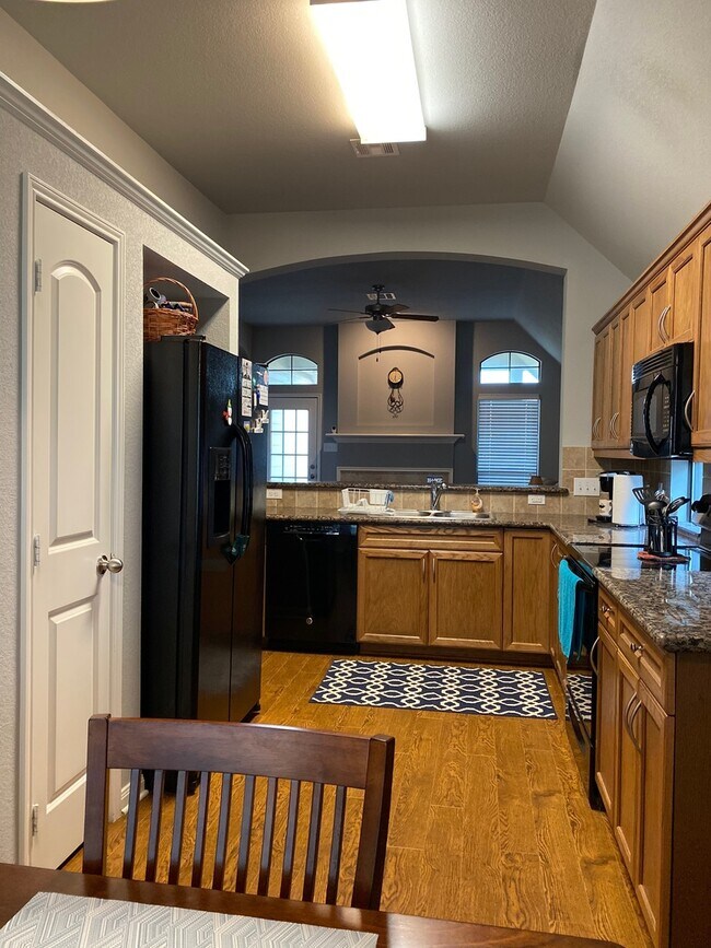 Building Photo - Single Family Home in Falcon Pointe | Chin...