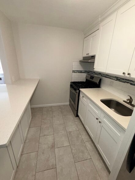 Quartz Counters & Stainless Appliances - 35-26 32nd St
